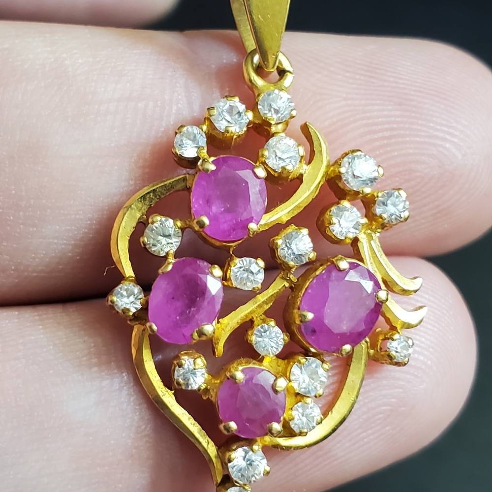 Solid 18k Ruby Pendant! This Is A One Of A Kind Cu - image 2